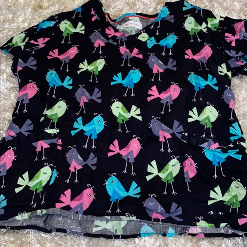 Bird scrub top